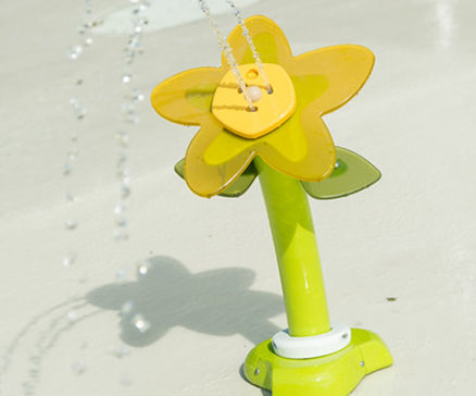 FloraSwirl kids water sprinkler