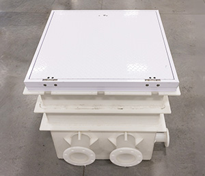 Debris chamber used for recirculation water delivery systems